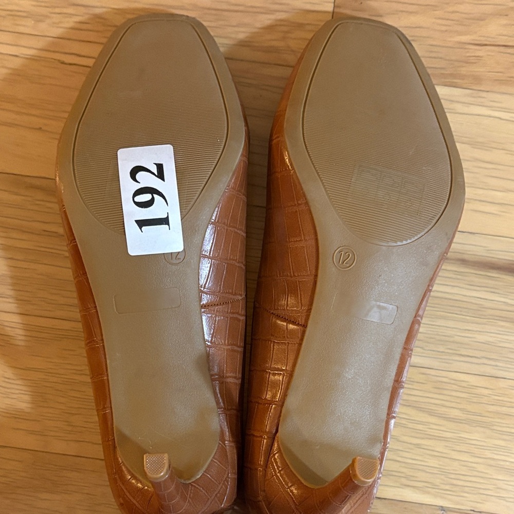 Crown Vintage Tan Croc-Embossed Heels Size 12 - Picture 5 of 6